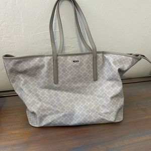 Tumi travel tote Grey Signature